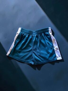 Real Essentials Boys Medium Cool Teal & White Athletic Shorts Size Large